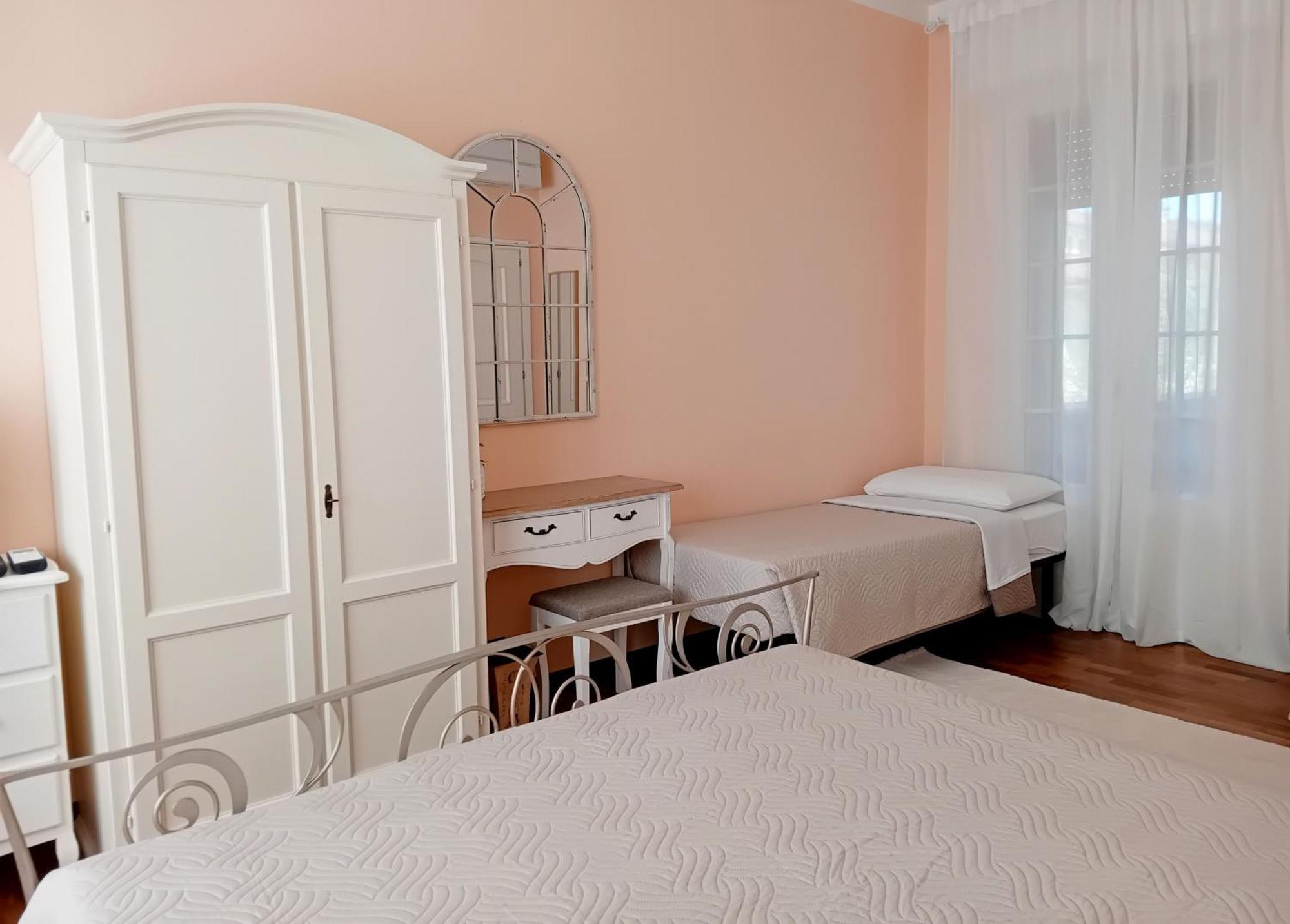 Villa Bruna チェゼナーティコ 部屋 写真